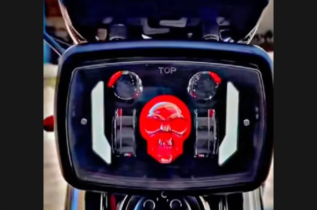 Premium Skull LED Headlight for Honda CD70 & CG125 – Aggressive Red DRL Dual Projector Motorcycle Lamp
